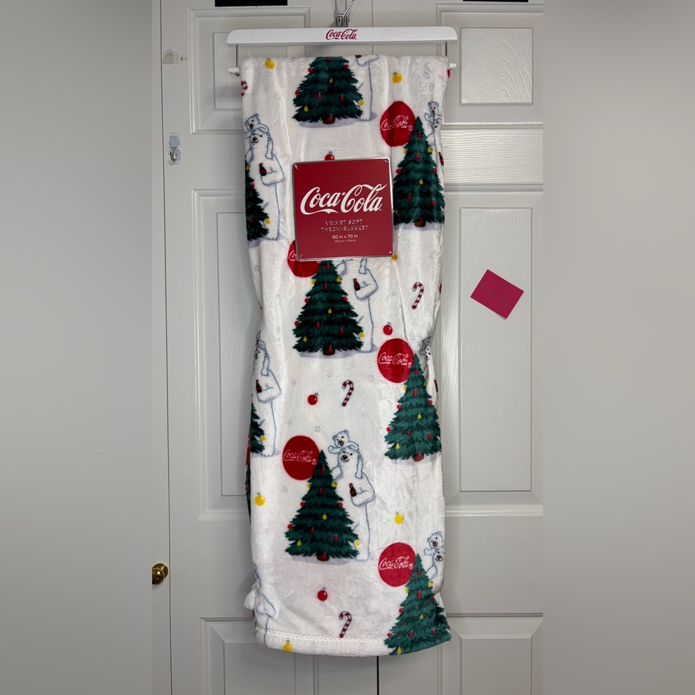 Coca Cola Classic Polar Bears Throw Blanket - Velvet Soft
